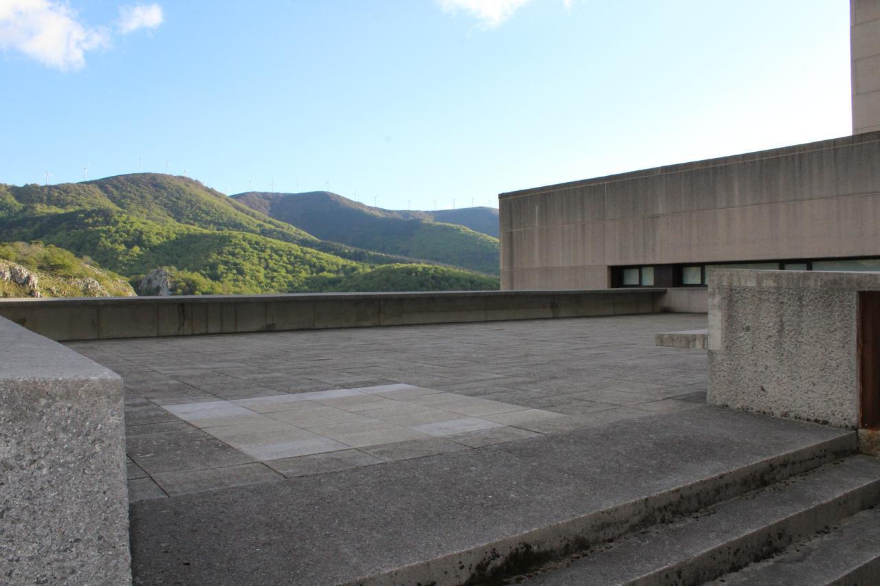 Arantzazu Aterpetxea Hostel Onate Luaran gambar